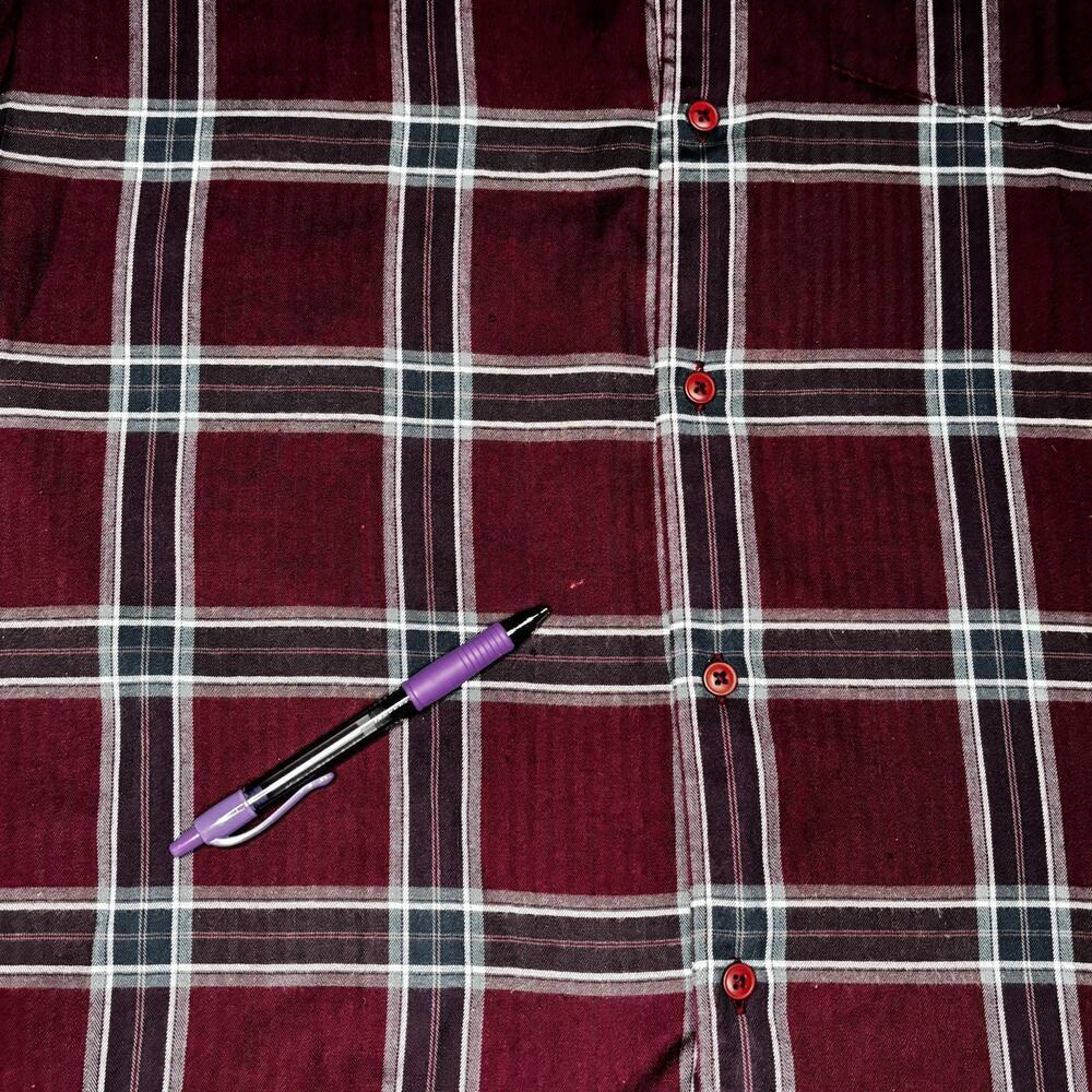 DC Shoes Flannel Plaid Herringbone Button Up Shirt Men's Medium Burgundy Skate - Picture 8 of 9